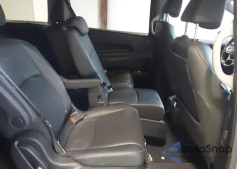 2023 Honda Odyssey Touring z USA, uszkodzony, nr VIN 5FNRL6H82PB043519